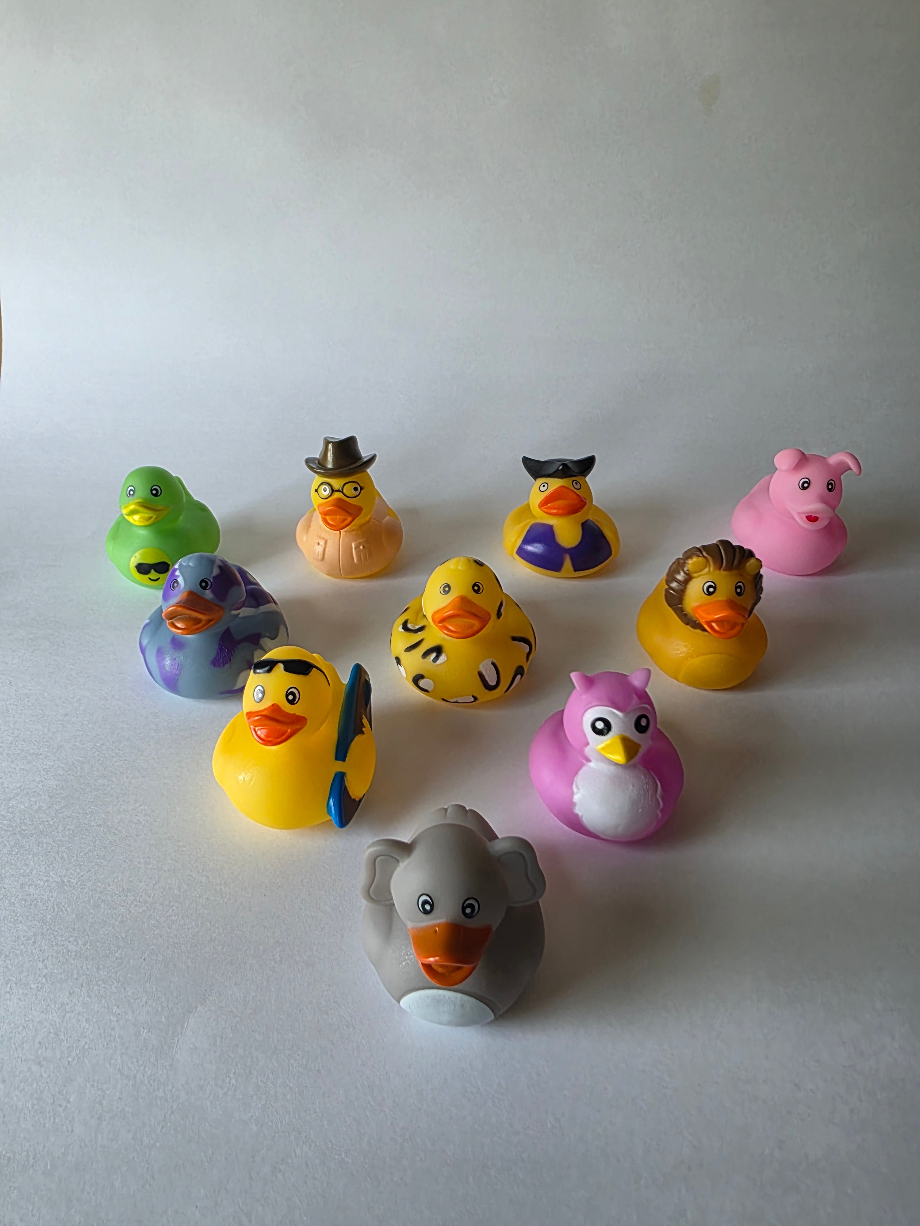 Novelty Character Rubber Ducks – 10-Pack Claw Machine Prize